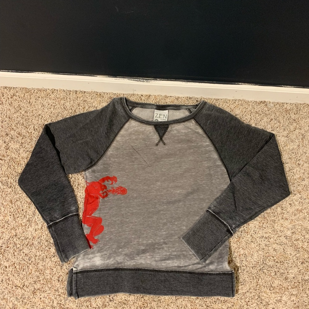 Fire ball crew neck